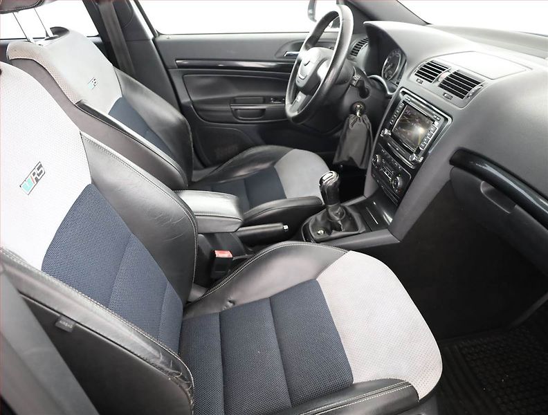 Škoda Octavia (2012) RS 2.0 TDI, Serv.kniha, Navi - fotka 7 z 17