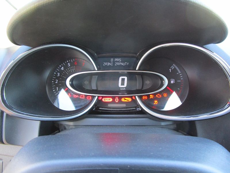 Renault Clio (2016) - fotka 15 z 20