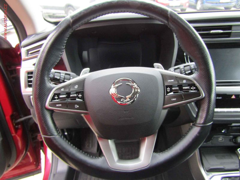 SsangYong Korando (2022) 1.5T-GDi 4x4, 2.maj,ČR, AT - fotka 15 z 18