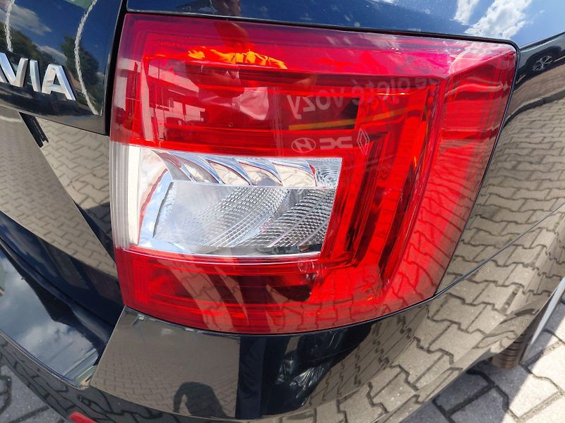 Škoda Octavia (2016) 2,0TDi 110 kW STYLE DSG - fotka 13 z 25