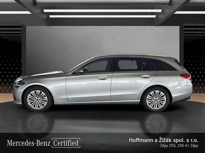 Mercedes-Benz Třídy C 220 d 4MATIC kombi - fotka 8 z 20