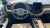 Volvo XC60 (2026) PLUS DARK, B5 AWD, 184+10 kW / - náhled 9