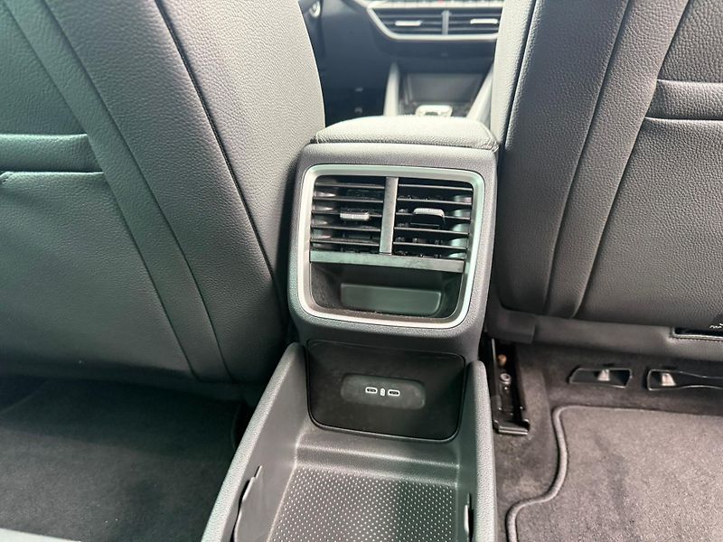 Škoda Octavia Top Selection 2.0 TDI 110kw DS - fotka 25 z 29