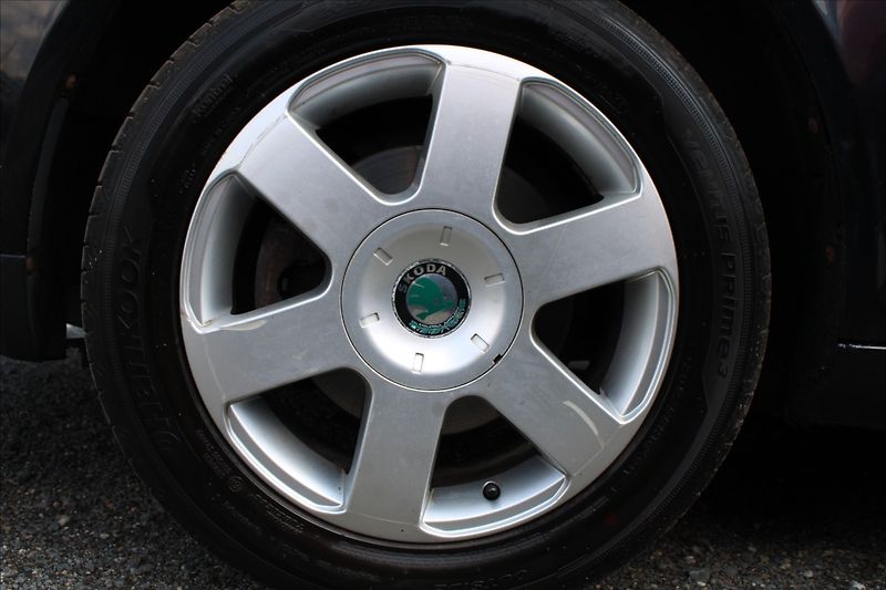 Škoda Octavia 1,6 MPI  TAŽNÉ,ELEGANCE - fotka 27 z 28