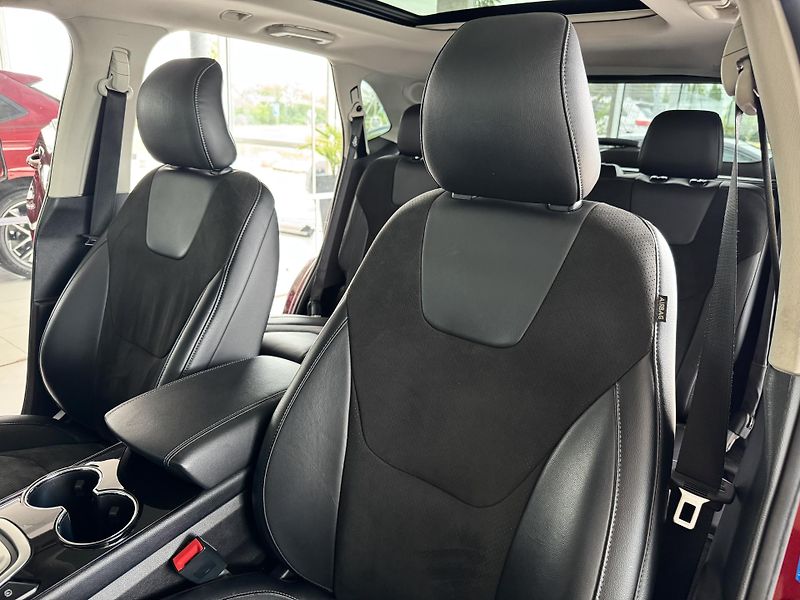 Ford Edge 2,0Bi-TDCi 4x4*REZERVACE! - fotka 15 z 43