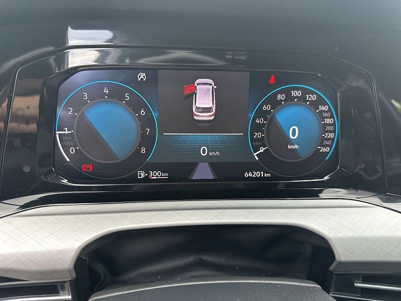 Volkswagen Golf Variant (2022) 1.0 TSI Life - fotka 11 z 30