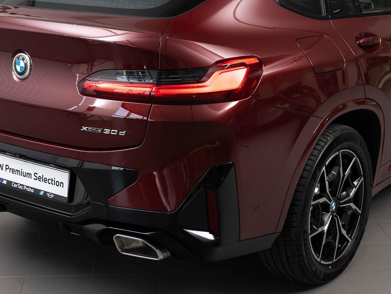 BMW X4 xDrive30d - fotka 9 z 24