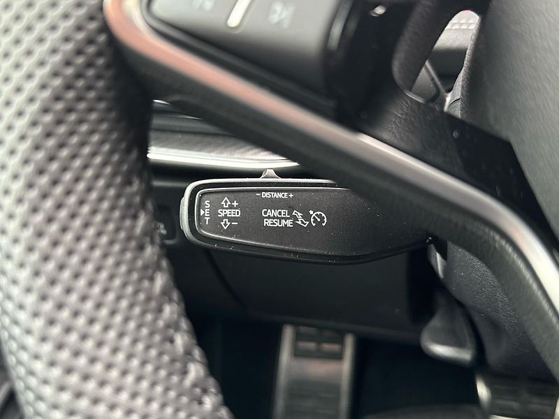 Škoda Superb Combi Sportline 2,0 TDI 110 kW - fotka 19 z 24