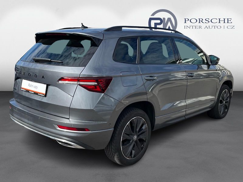 Škoda Karoq Sportline 1,5 TSI DSG7 110 kW - fotka 2 z 23