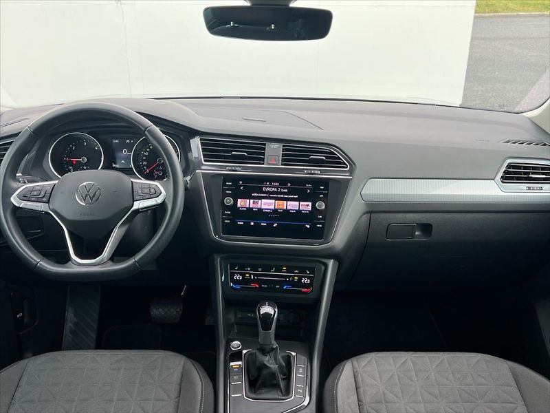 Volkswagen Tiguan 2,0 TDi 110kW 7DSG LIFE - fotka 5 z 27