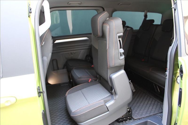 Volkswagen Caravelle 2.0 TDI L/DSG/ZÁR/DPH/CZ - fotka 36 z 45