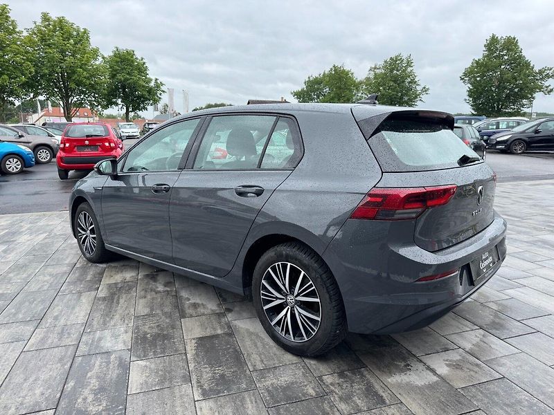 Volkswagen Golf (2020) Edition 1.5 TSI 96kW - fotka 7 z 31