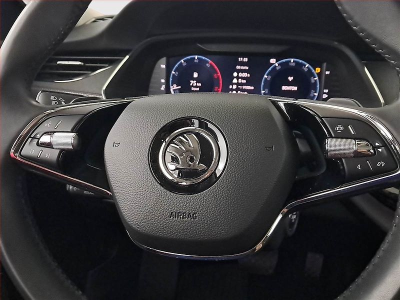 Škoda Octavia (2022) 2.0 TDI - fotka 17 z 18