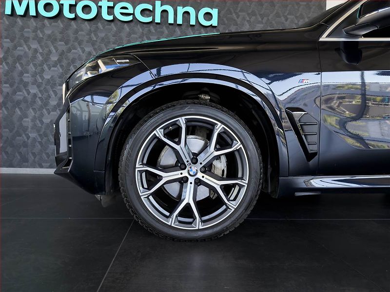BMW X5 (2024) xDrive30d - fotka 11 z 20