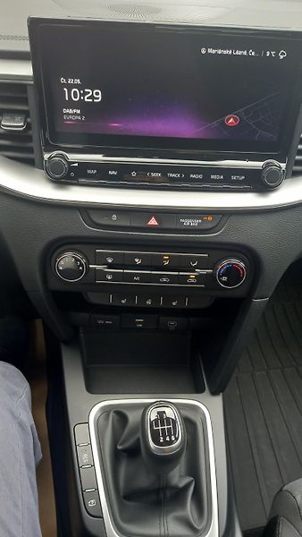 Kia Ceed SW (2024) 1,5 T-GDi SPIN 103kW - fotka 10 z 12