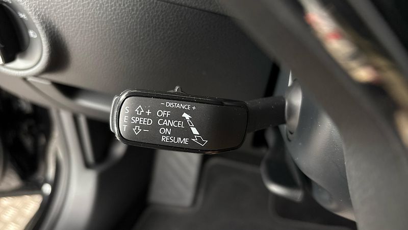 Škoda Superb 2.0 TDI DSG 4x4 Scout Combi - fotka 13 z 29