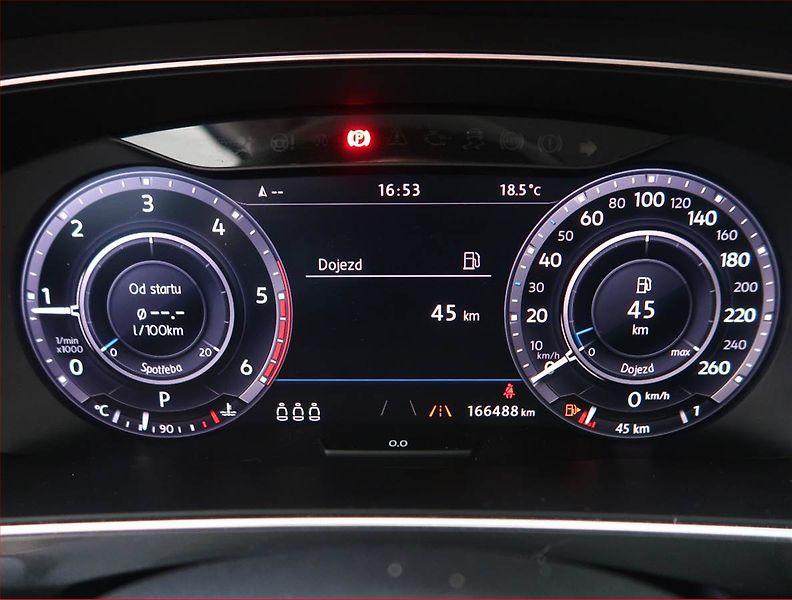 Volkswagen Tiguan (2017) 2.0 TDI, Automat, Kůže, Navi - fotka 11 z 15