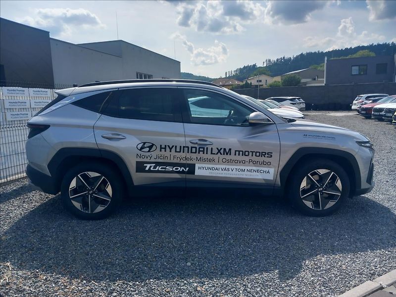 Hyundai Tucson 1,6 T-GDI MT 2WD PREMIUM - fotka 5 z 23