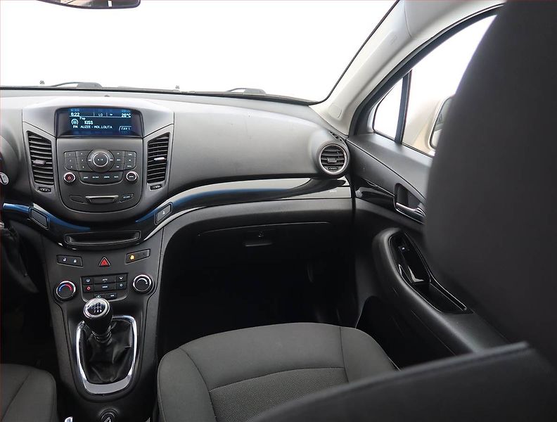 Chevrolet Orlando (2013) 2.0 VCDi, 7 míst, po STK - fotka 8 z 18