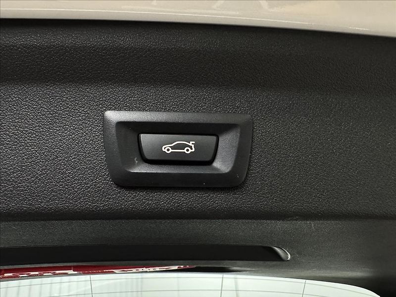 BMW Řada 1 120i M Sport Virtual Pano LED - fotka 41 z 47