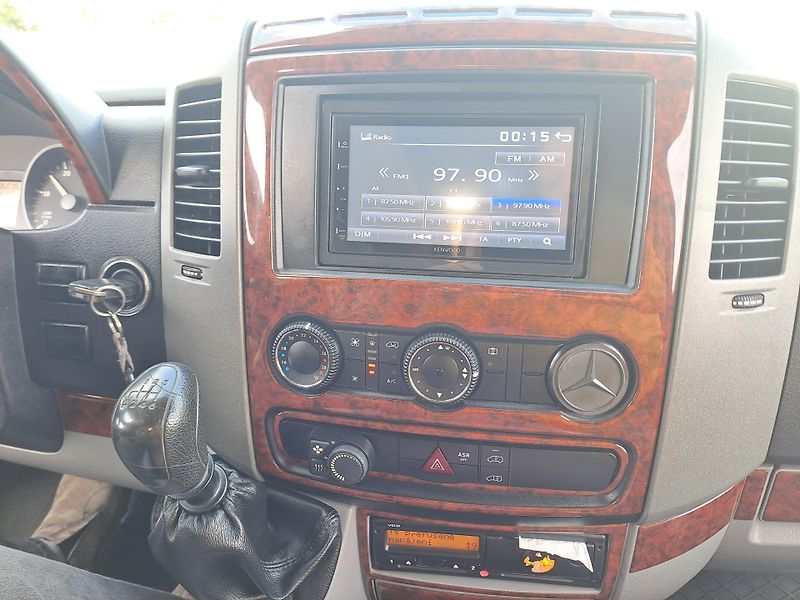 Mercedes-Benz (2013) Sprinter 316 2.2 CDi  20 míst - fotka 26 z 28