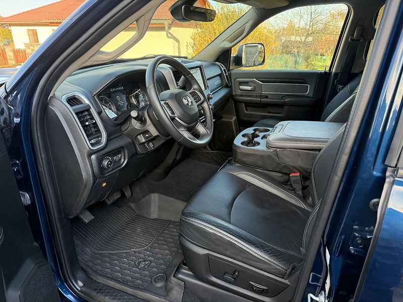 Dodge RAM (2020) +2500+CUMMINS DIESEL+DPH+HD+ - fotka 18 z 24