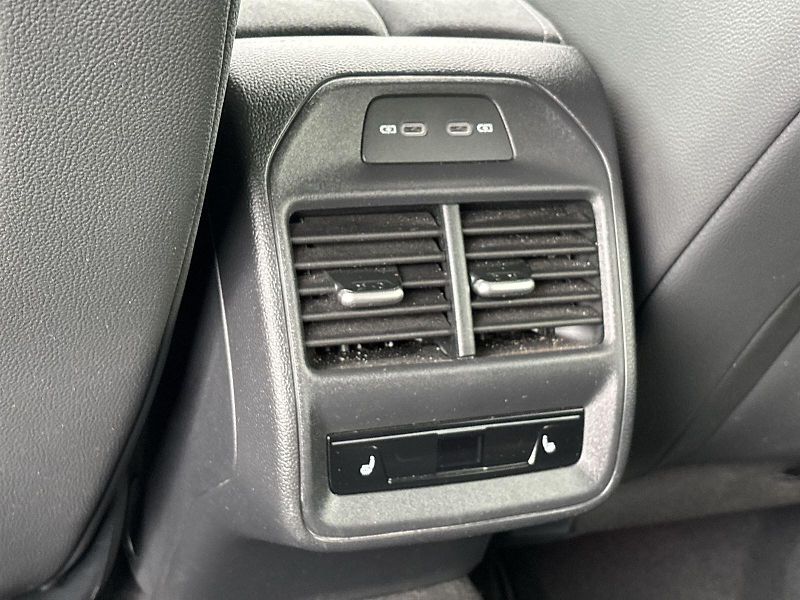Škoda Superb (2025) Combi 1.5 TSI iV DSG Sportline - fotka 29 z 32