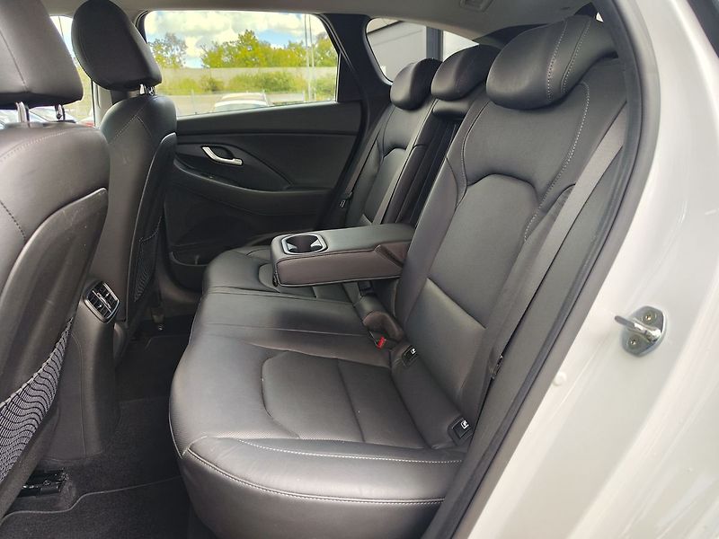 Hyundai i30 1.5 T-GDI/117kW Style Premium - fotka 10 z 36