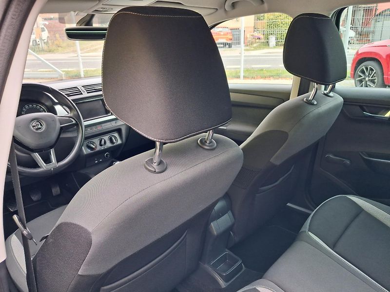 Škoda Fabia (2016) 1,2 TSi 81kw LED 1.MAJ. NAVI - fotka 15 z 40