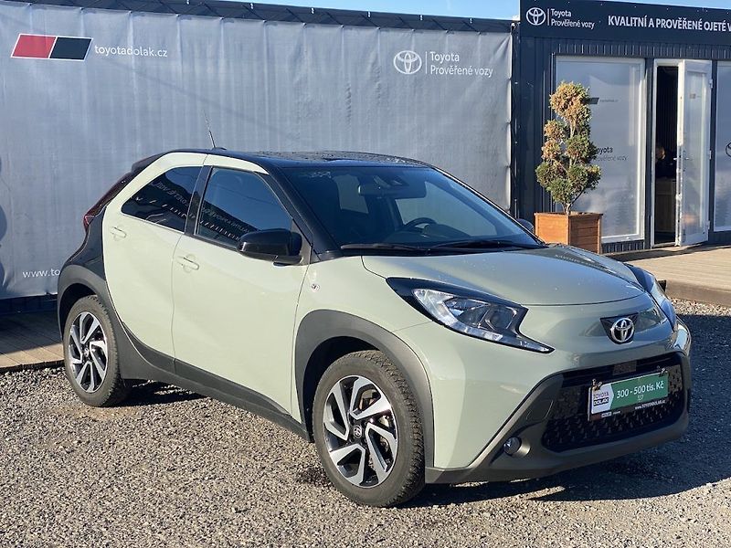 Toyota Aygo 1.0i, ČR, Style, automat - fotka 1 z 13