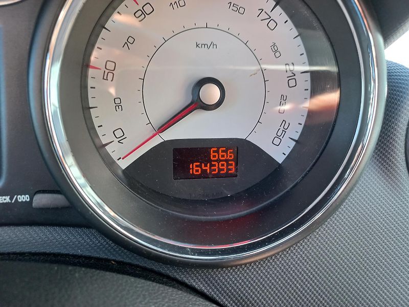 Peugeot 308 (2010) CC 1.6i 115kW  - fotka 19 z 19