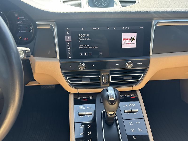 Porsche Macan 2.0 - fotka 19 z 23