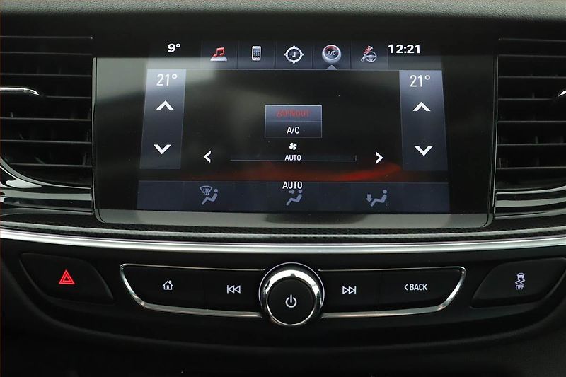 Opel Insignia (2018) 2.0 Turbo 4x4, 4X4, Automat - fotka 13 z 17
