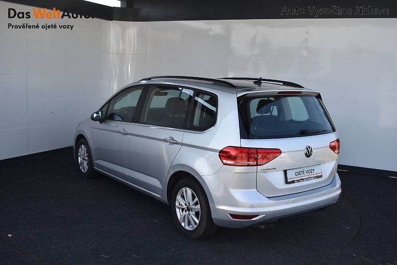 Volkswagen Touran (2021) 2.0TDI 110kW DSG, tažné - fotka 9 z 21