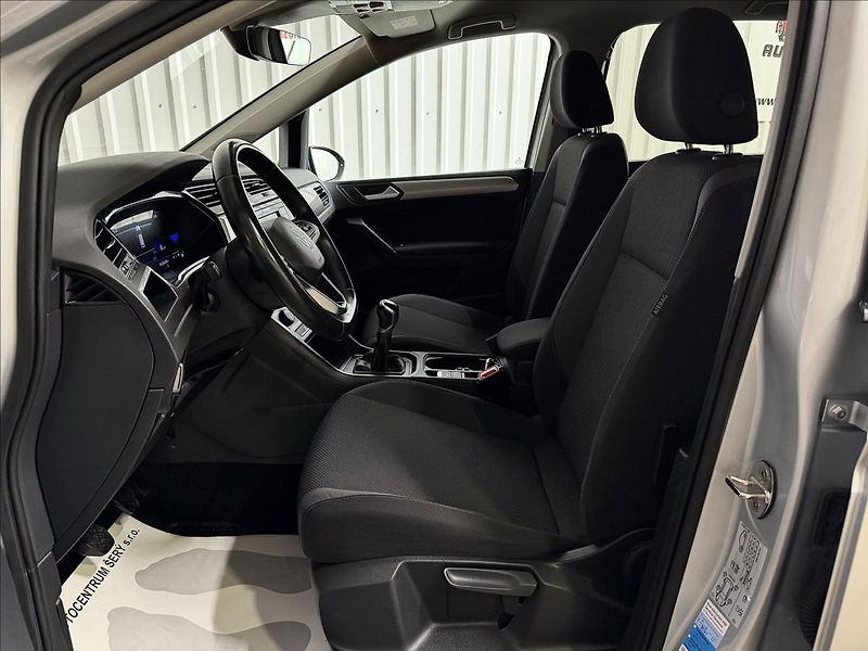 Volkswagen Touran 2.0TDI 2XKOLA 1MAJITEL 84KM! - fotka 26 z 37