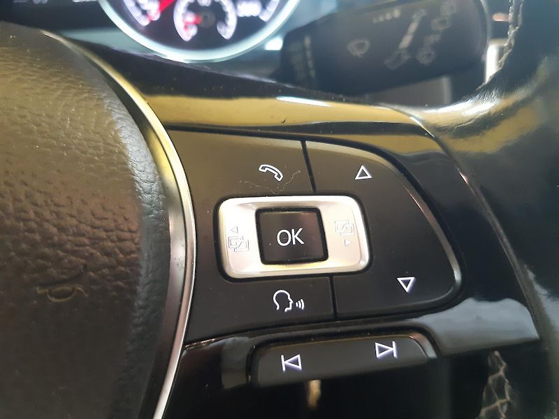 Volkswagen Golf 1.4 TSI DIGIKLIMA NAVI TEMPOM. - fotka 15 z 27