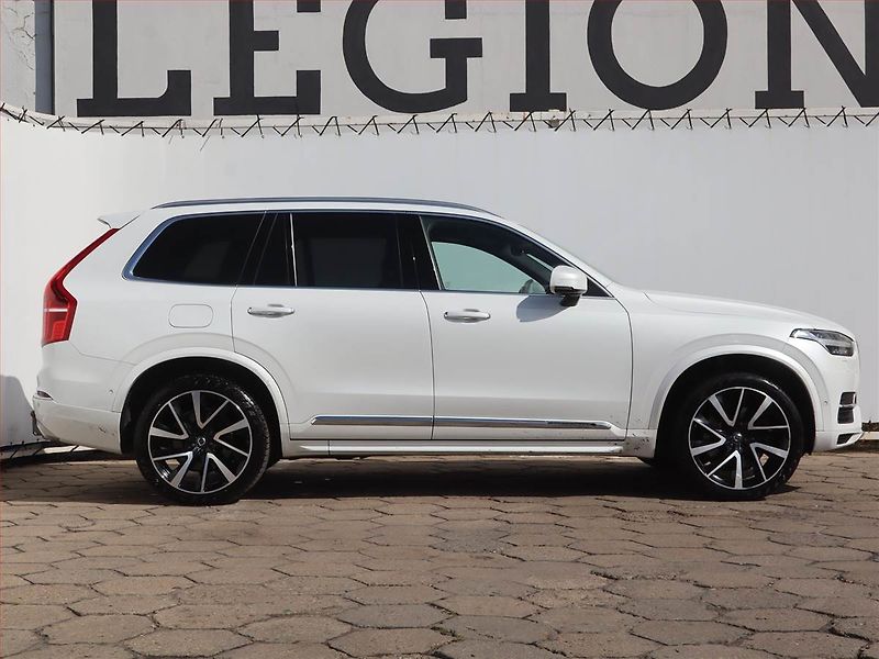 Volvo XC90 (2018) T8 Twin Engine AWD - fotka 6 z 19