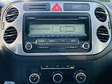 Volkswagen Tiguan 2.0TSI 4x4 AUT SERVISKA VYHŘEV - náhled 41