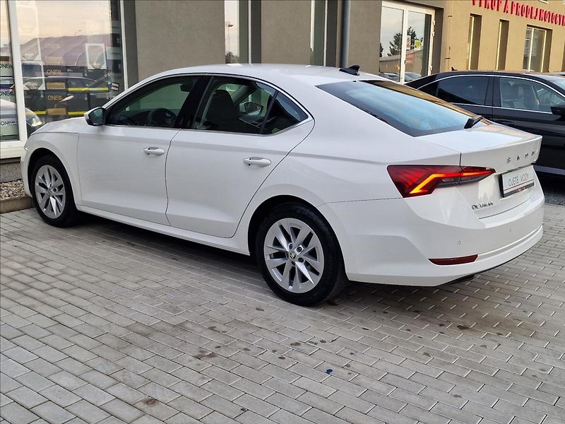 Škoda Octavia 2.0 TDI 110kW Style,ČR,1.Maj. - fotka 7 z 50