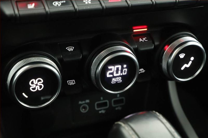 Renault Arkana (2021) 1.3 TCe, Automat, ČR,1.maj - fotka 12 z 19