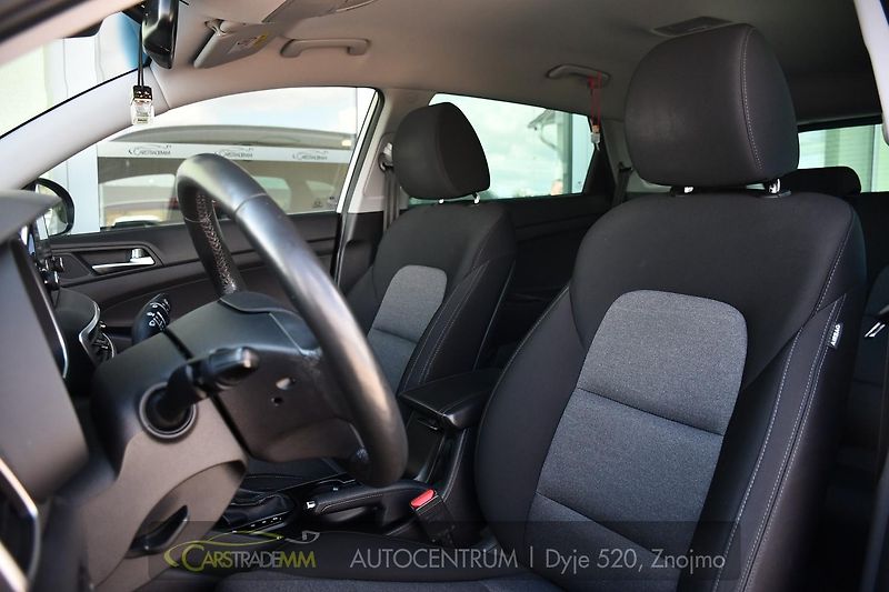 Hyundai Tucson 1,6 T-GDI 130kW 4x4 - fotka 12 z 53