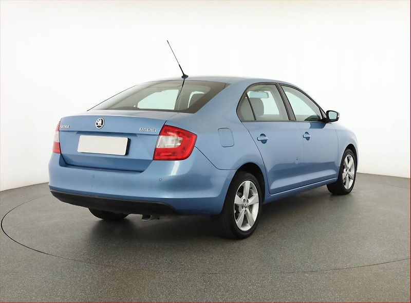 Škoda Rapid (2015) Ambition 1.2 TSI, Tempomat - fotka 5 z 15