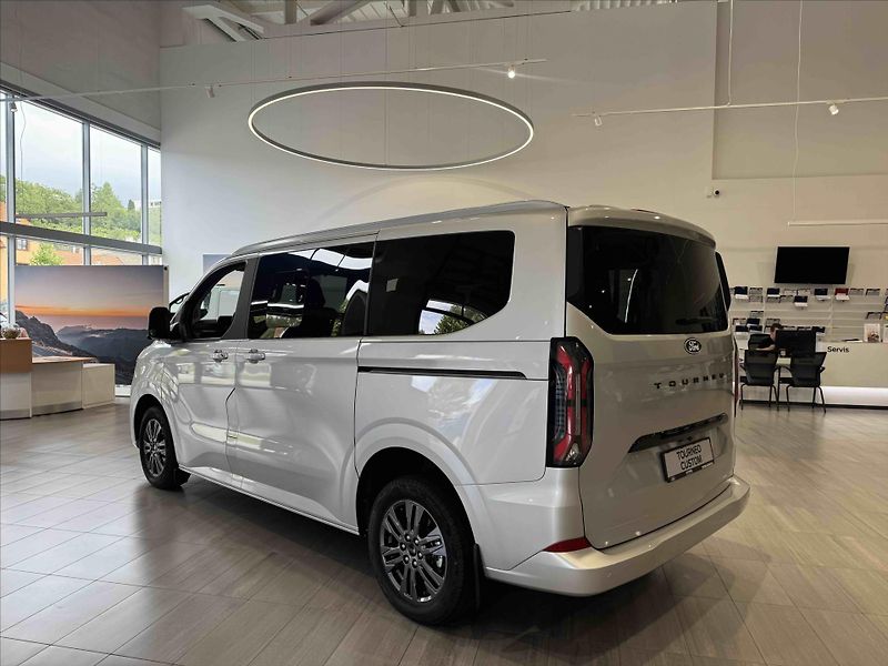 Ford Tourneo (2026) 2,0 EcoBlue 125 kW/170k  Custo - fotka 6 z 21