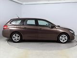 Peugeot 308 (2015) Allure 1.2 e-THP, ČR,1.maj - náhled 6