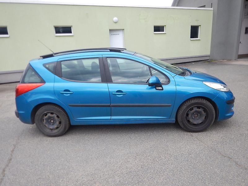 Peugeot 207 1.6 Hdi - fotka 2 z 10
