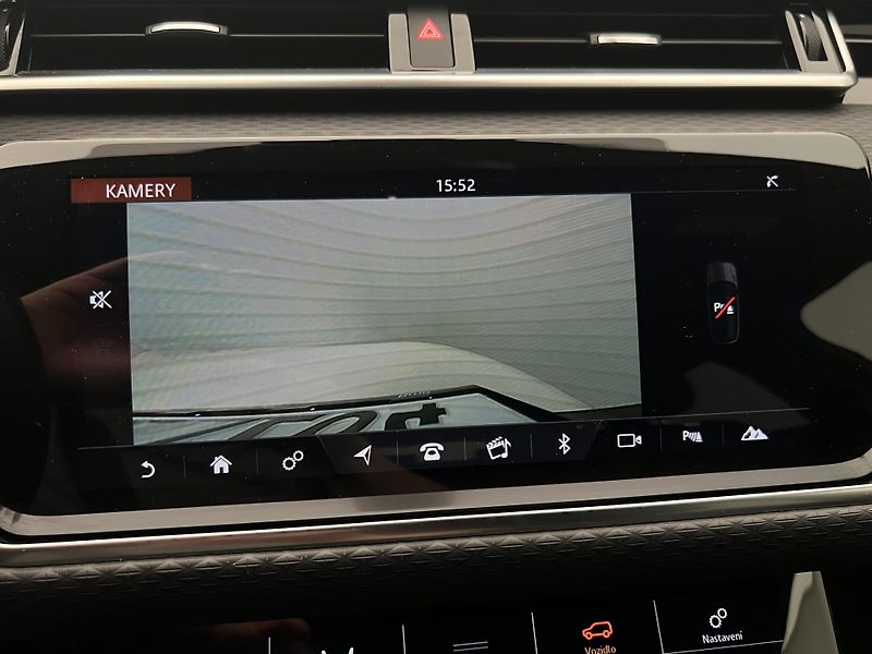 Land Rover Range Rover Velar D300 S AWD AUT CZ - fotka 42 z 47