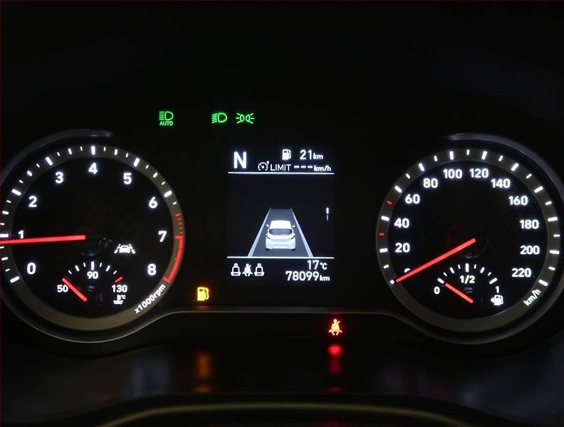 Hyundai i10 (2022) 1.0, Automat, Serv.kniha - fotka 11 z 14