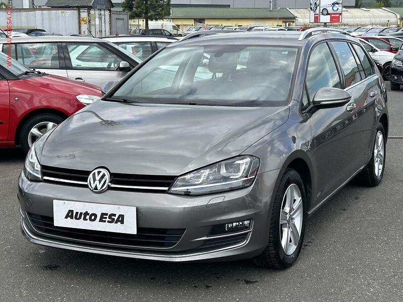 Volkswagen Golf (2016) 1.4 TSi, Highline, bixen - fotka 3 z 17