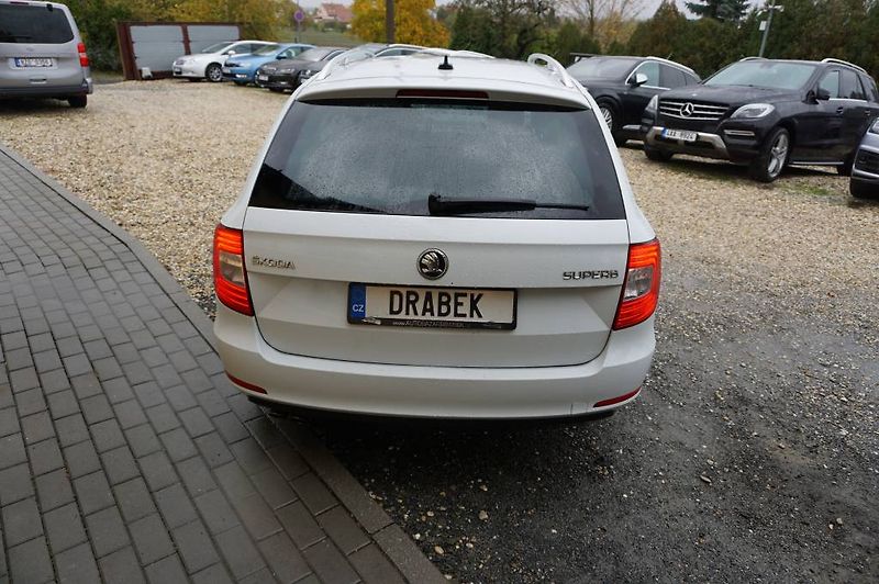 Škoda Superb (2015) 2,0   ELEGANCE   NOVÉ  V ČR - fotka 4 z 31