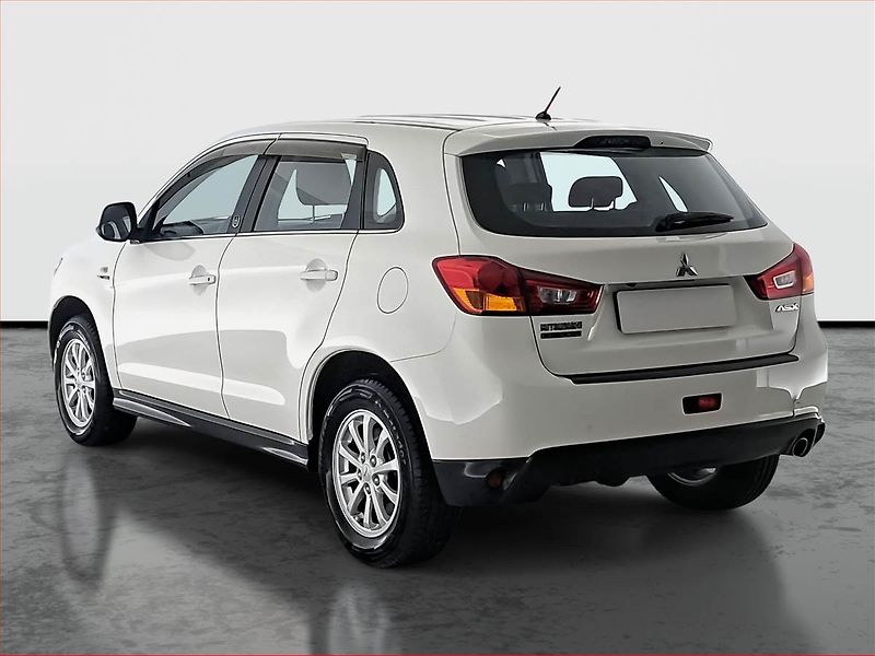 Mitsubishi ASX (2014) Inform 1.6 MIVEC, Serv.kniha - fotka 4 z 18
